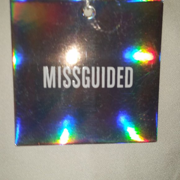 Misguided Bardot white ruffle sleeve shift dress NWT - Picture 6 of 7